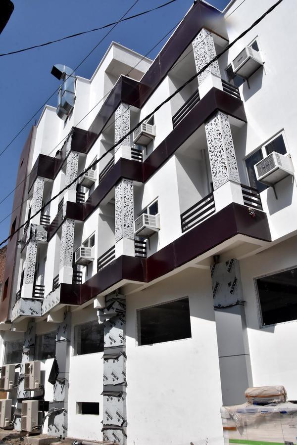 Hotel Rajshree Tanakpur Extérieur photo