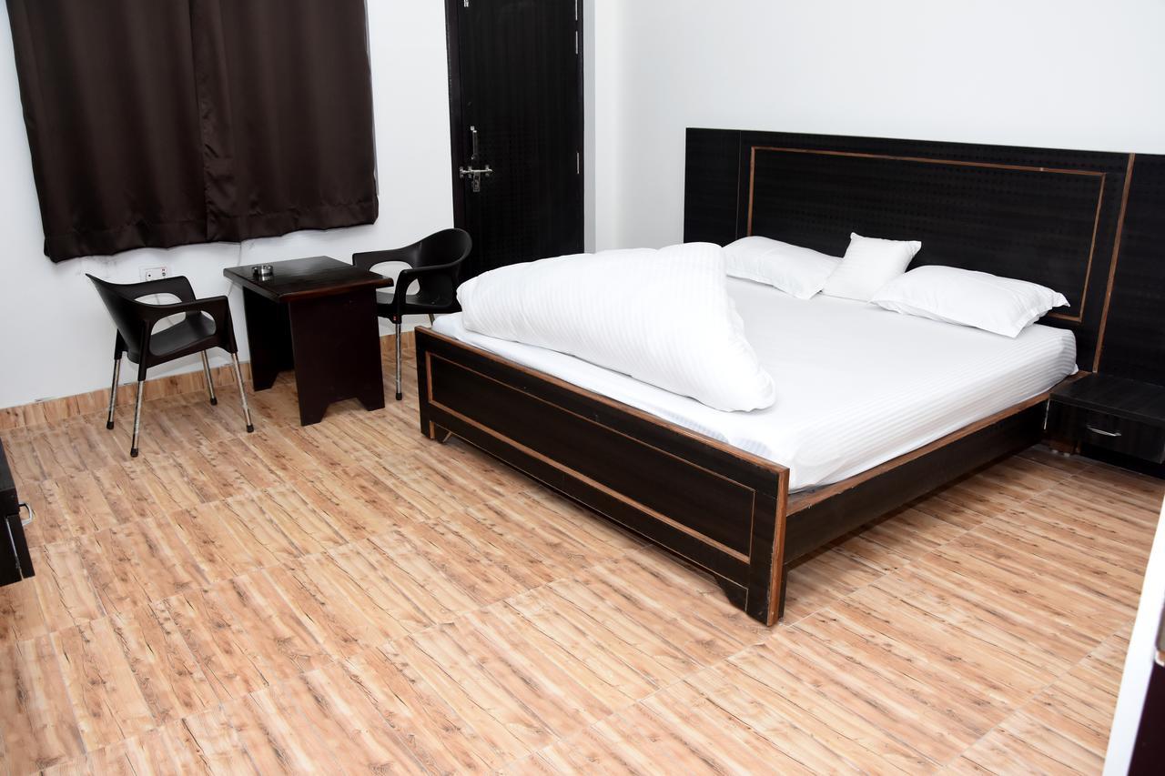 Hotel Rajshree Tanakpur Extérieur photo